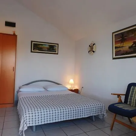 Dom wakacyjny House Rivi *